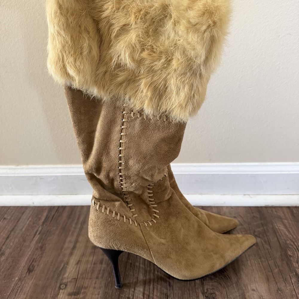 VTG Y2K Fur Heel Boots 8.5 Suede Tan Knee High Western Boho Penny Lane Pointed - Picture 5 of 16
